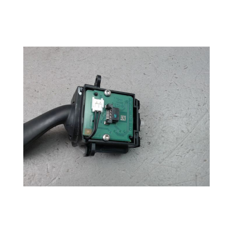 COMMANDE CLIGNOTANT FORD MONDEO 2007-