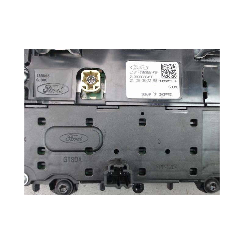 ECRAN GPS FORD FIESTA
