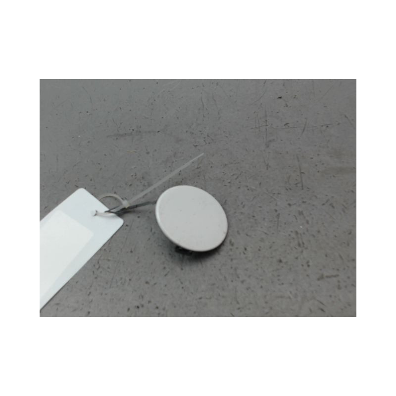 OBTURATEUR COUVRE CROCHET DE BOUCLIER AV AUDI A6 2004-