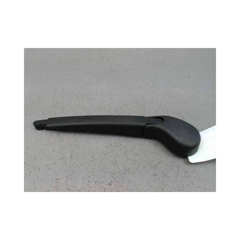 BRAS ESSUIE-GLACE ARRIERE FORD FOCUS III 2011-...