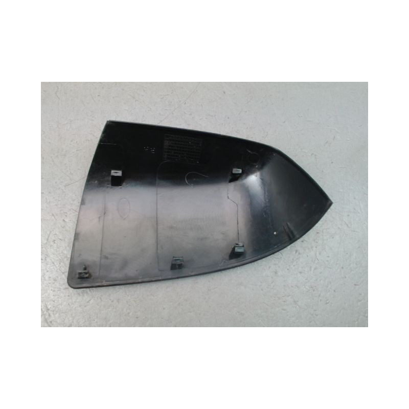 CARENAGE RETROVISEUR EXTERIEUR DROIT FORD FOCUS II Phase 1 2004-2007