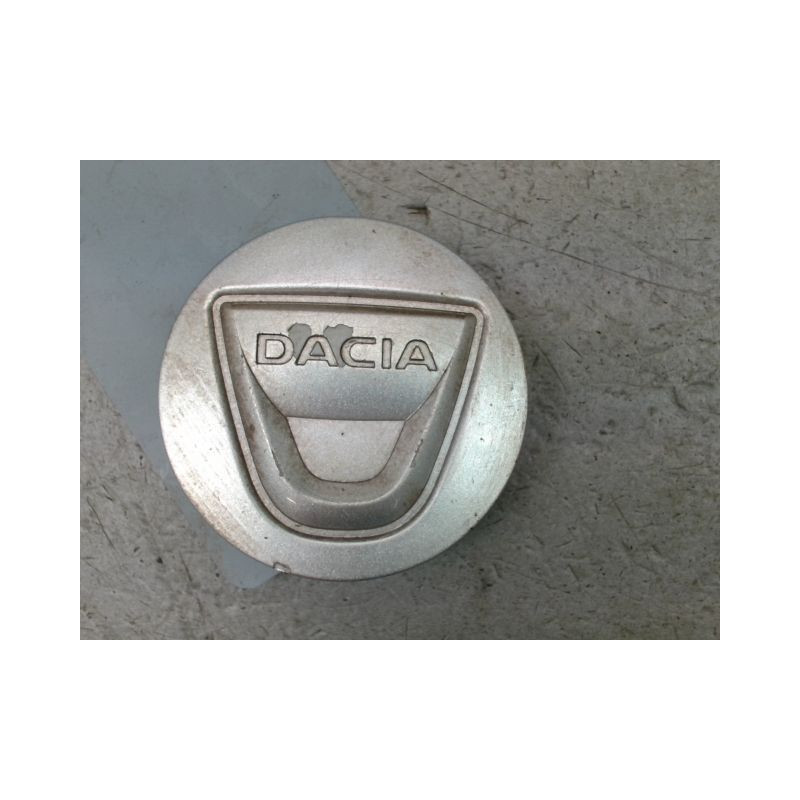 ENJOLIVEUR DE ROUE DACIA LODGY BREAK 2012-...