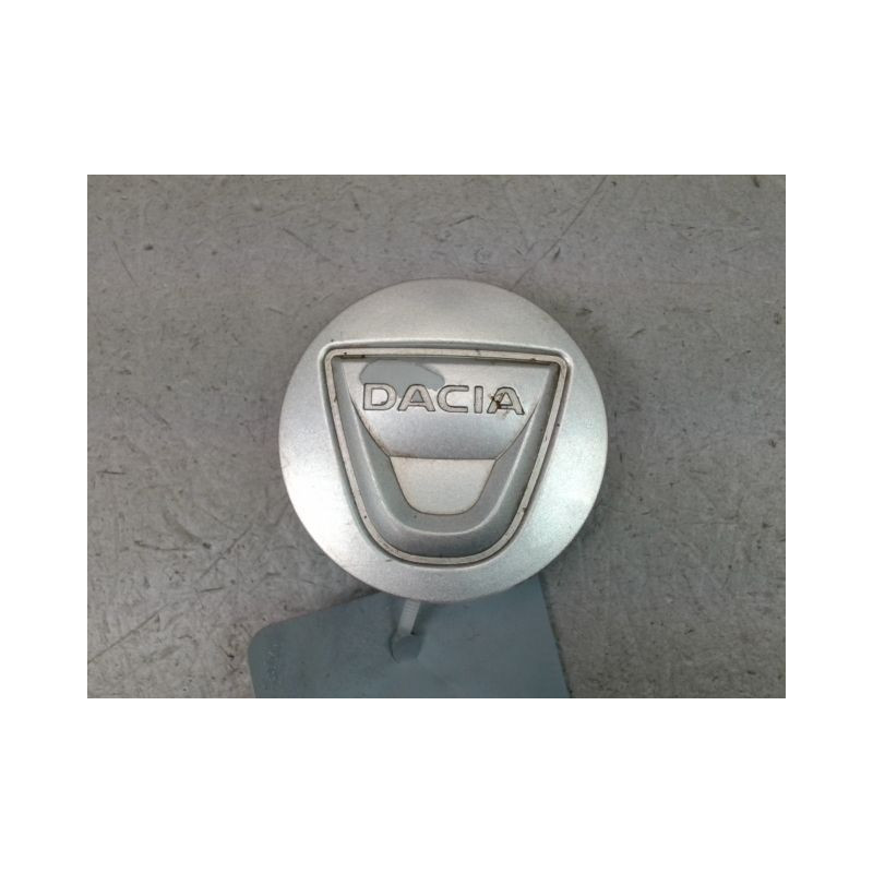 ENJOLIVEUR DE ROUE DACIA LODGY BREAK 2012-...