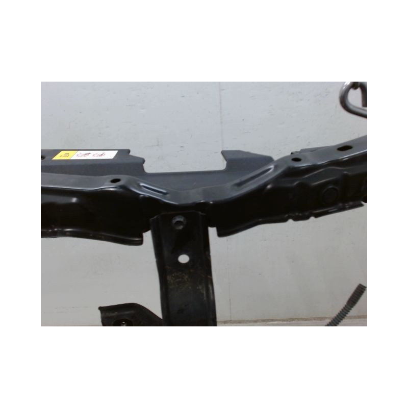 FACE AVANT TOYOTA RAV4 2003-