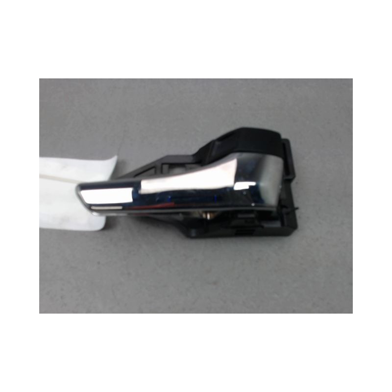 POIGNEE INTERIEURE PORTE ARRIERE DROIT TOYOTA RAV4 2003-