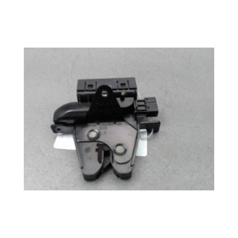 SERRURE COFFRE ARRIERE SAAB 9-3 2007-