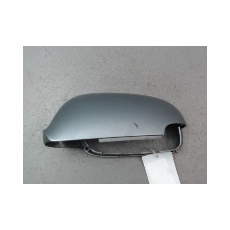 CARENAGE RETROVISEUR EXTERIEUR GAUCHE VOLKSWAGEN TOURAN MONOSP. I Phase 2 (1T) 2006-2010