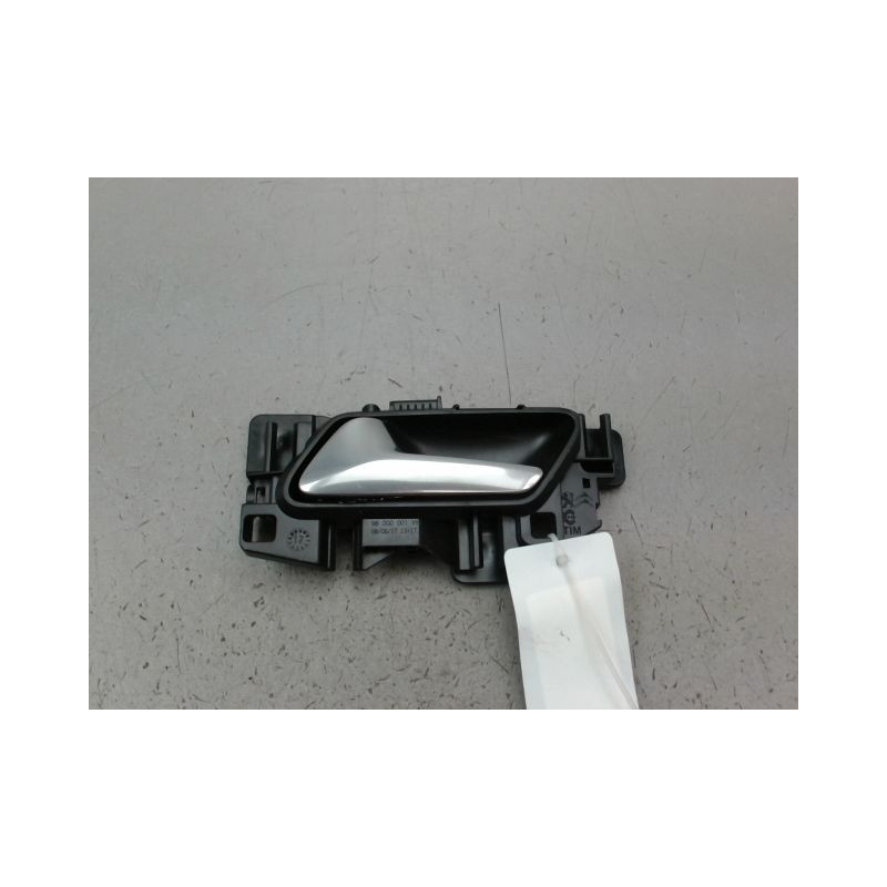POIGNEE INTERIEURE PORTE AVANT GAUCHE PEUGEOT 308 2009-