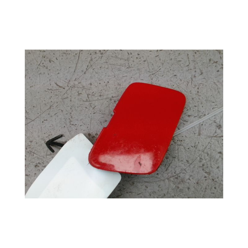 OBTURATEUR COUVRE CROCHET DE BOUCLIER AV SUZUKI SWIFT III 2005-2011