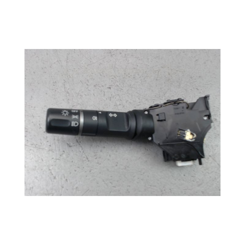 COMMANDE ECLAIRAGE MAZDA 2 II Phase 1 2007-2011