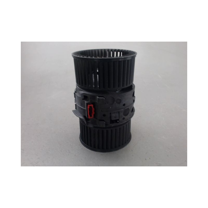MOTEUR VENTILATEUR CHAUFFAGE RENAULT MEGANE