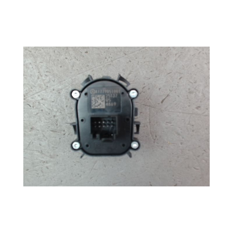 BOUTON DE DEMARRAGE MERCEDES CLASSE A 2004-