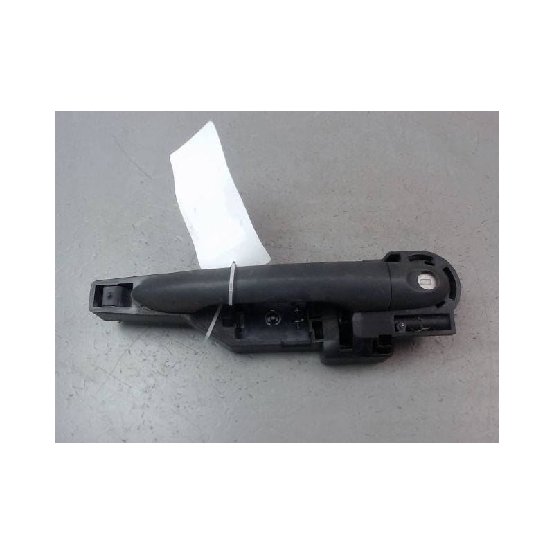 POIGNEE EXTERIEURE PORTE AVANT GAUCHE RENAULT KANGOO EXPRESS MAXI II PHASE 1 2008-2013