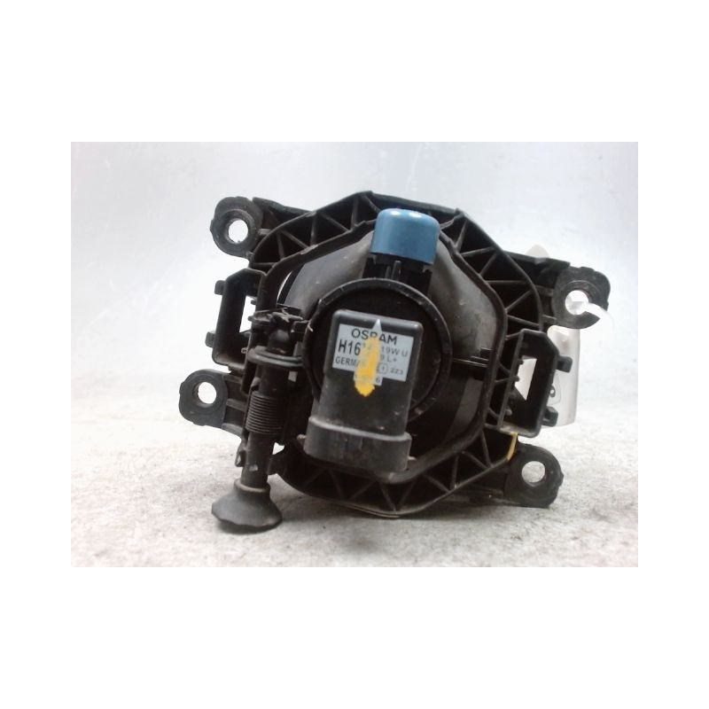 PHARE ANTIBROUILLARD AVANT GAUCHE DACIA SANDERO