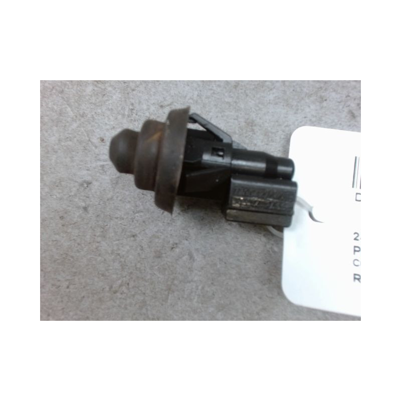 CONTACTEUR PORTE AVANT DROIT DACIA SANDERO