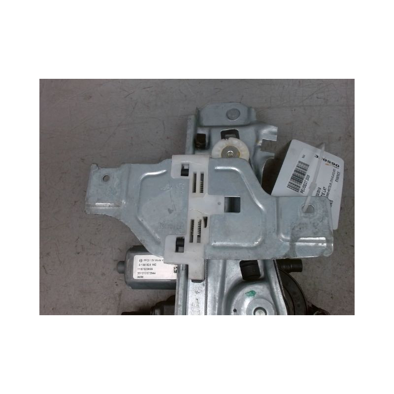 MECANISME+MOTEUR LEVE-GLACE ARRIERE DROIT PEUGEOT 2008