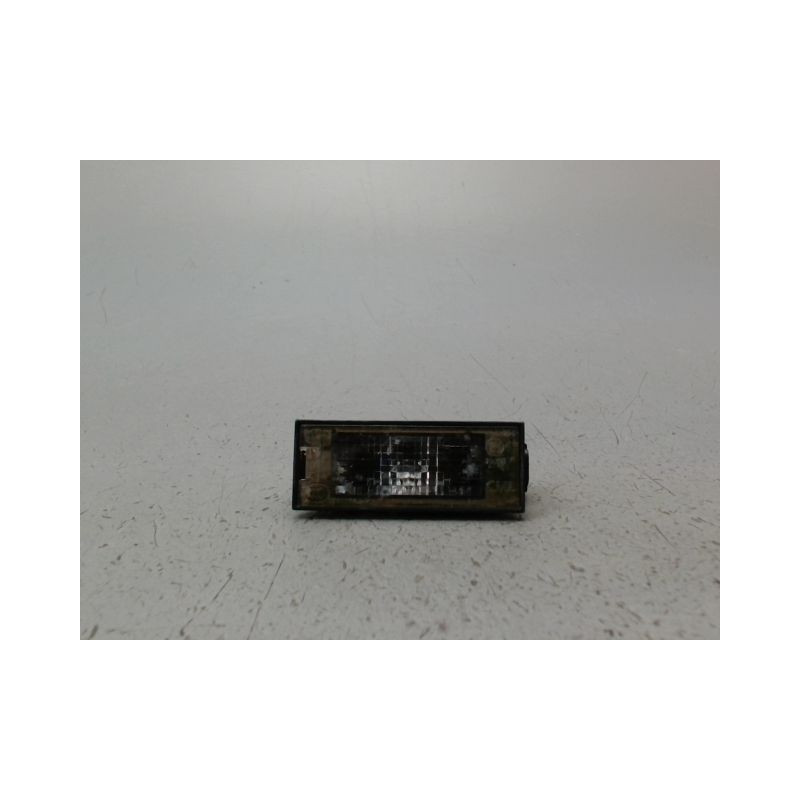 ECLAIREUR PLAQUE DE POLICE DROIT RENAULT CLIO IV Phase 1 2012-...