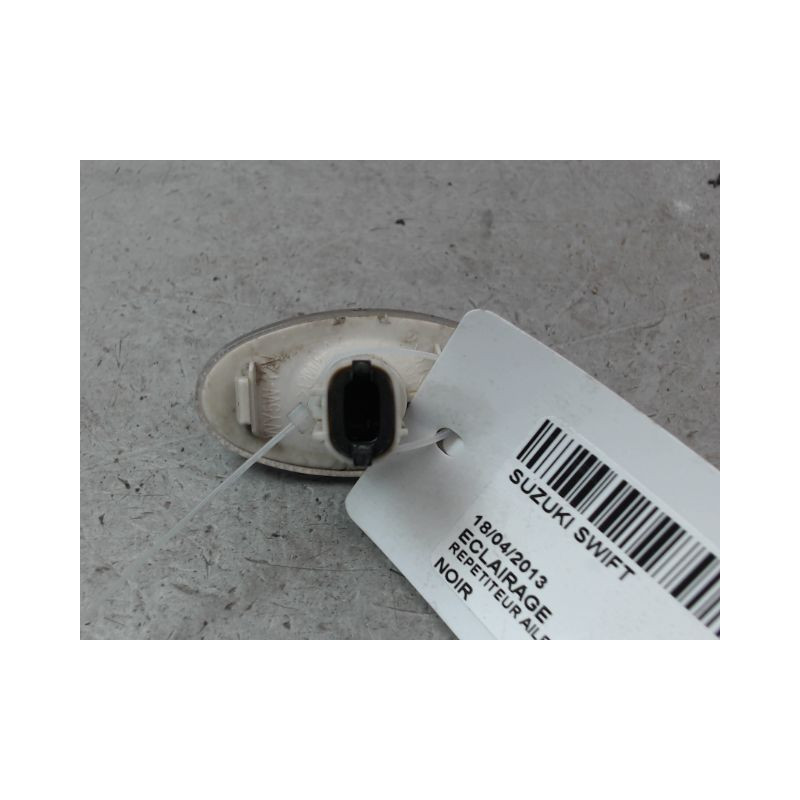 REPETITEUR AILE GAUCHE SUZUKI SWIFT
