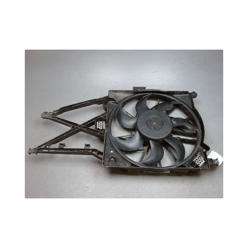 SUPPORT DE VENTILATEUR OPEL ZAFIRA