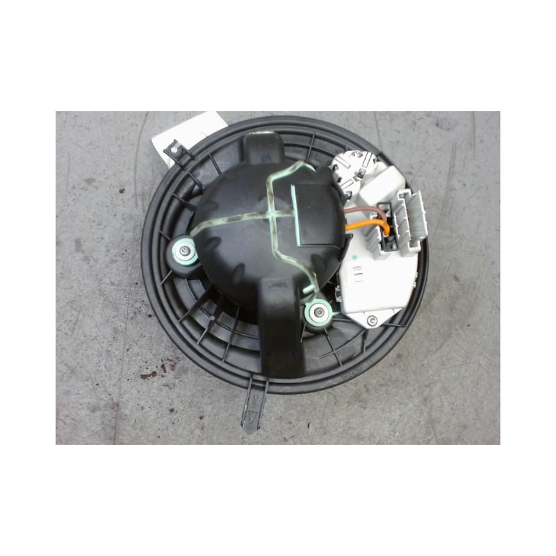 MOTEUR VENTILATEUR CHAUFFAGE BMW SERIE 1