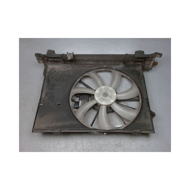 SUPPORT DE VENTILATEUR TOYOTA AURIS 2007-