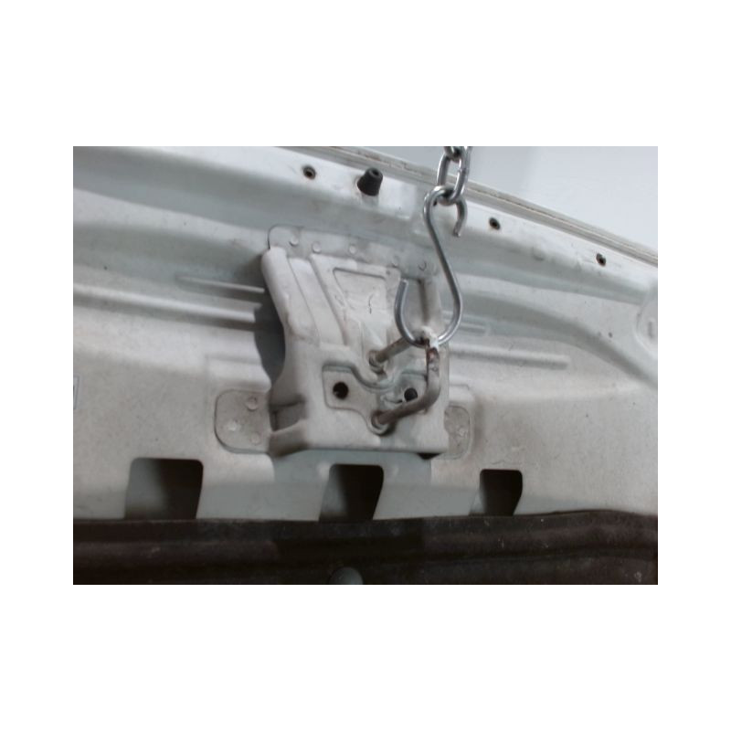 CAPOT HYUNDAI I 20 2009-