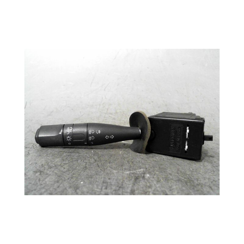 COMMANDE CLIGNOTANT PEUGEOT 206