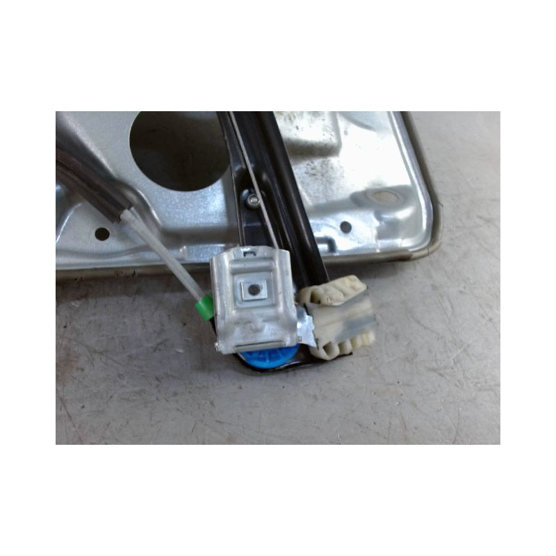 MECANISME+MOTEUR LEVE-GLACE AVANT DROIT VOLKSWAGEN POLO