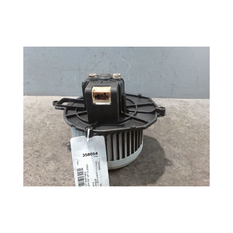 MOTEUR VENTILATEUR CHAUFFAGE PEUGEOT PARTNER FGT 2002-