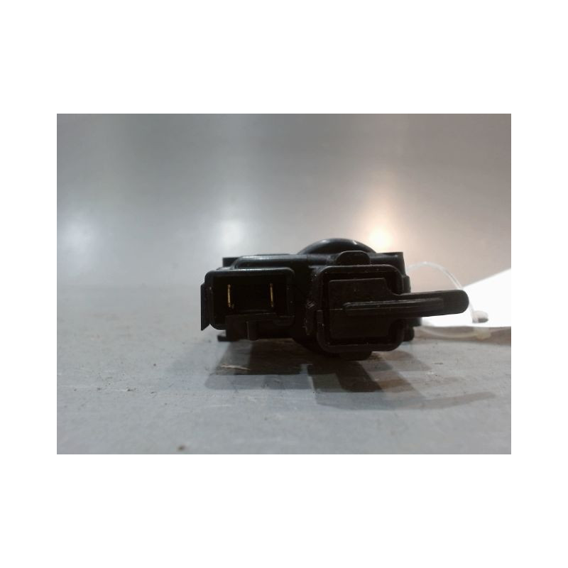 ACTIONNEUR TRAPPE CARBURANT RENAULT CLIO