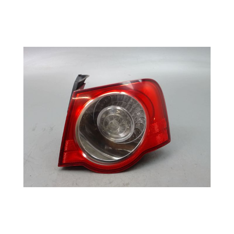 FEU ARRIERE DROIT VOLKSWAGEN PASSAT BERL. IV Phase 2 (3B) 2000-2005
