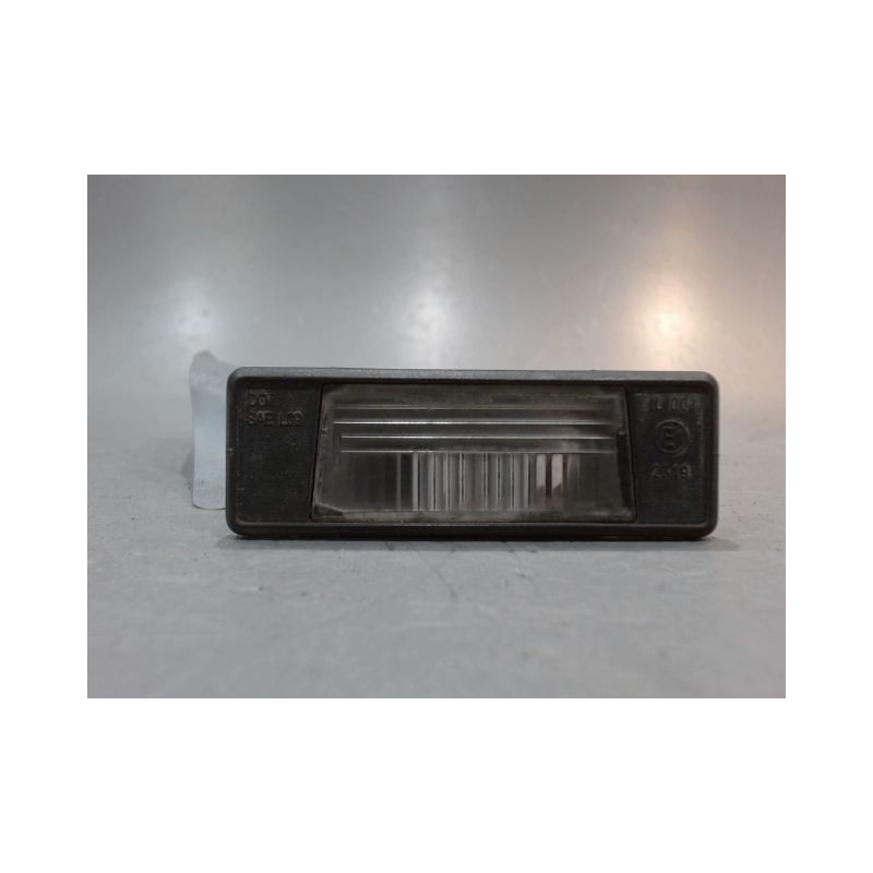 ECLAIREUR PLAQUE DE POLICE DROIT NISSAN QASHQAI