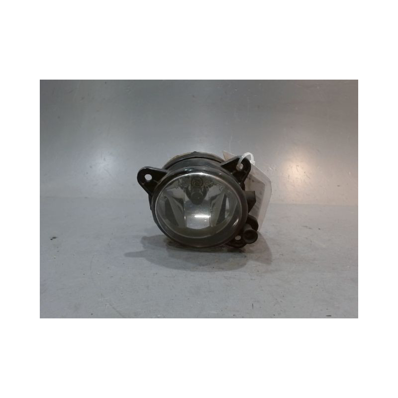 PHARE ANTIBROUILLARD AVANT DROIT VOLKSWAGEN POLO