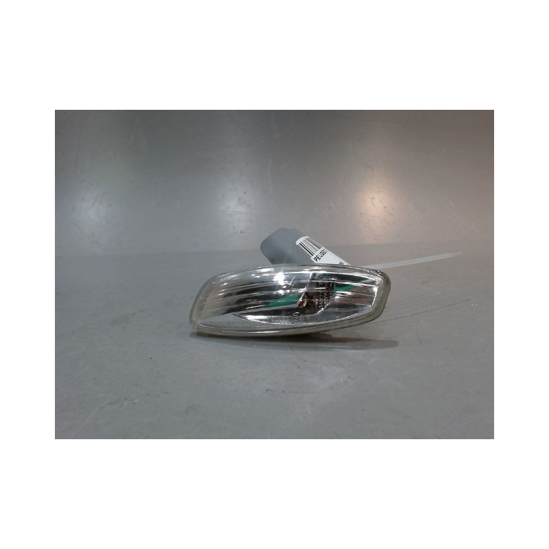 REPETITEUR RETROVISEUR GAUCHE PEUGEOT 308