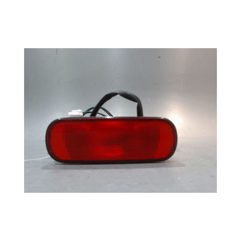 FEU BROUILLARD CENTRAL ARRIERE SUZUKI SWIFT