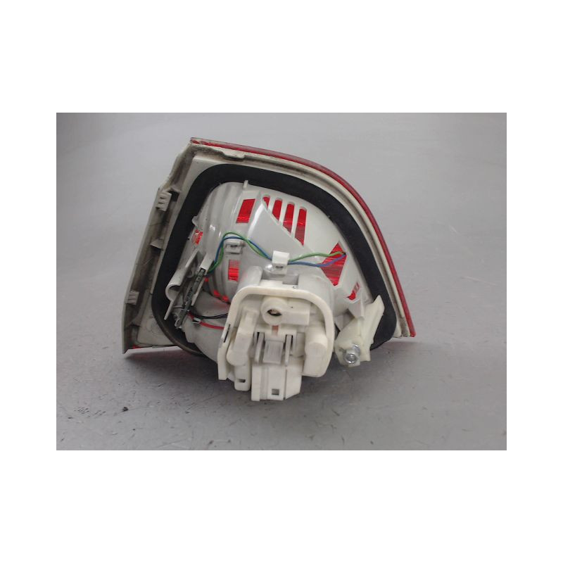 FEU ARRIERE INTERIEUR GAUCHE B.M.W. SERIE 3