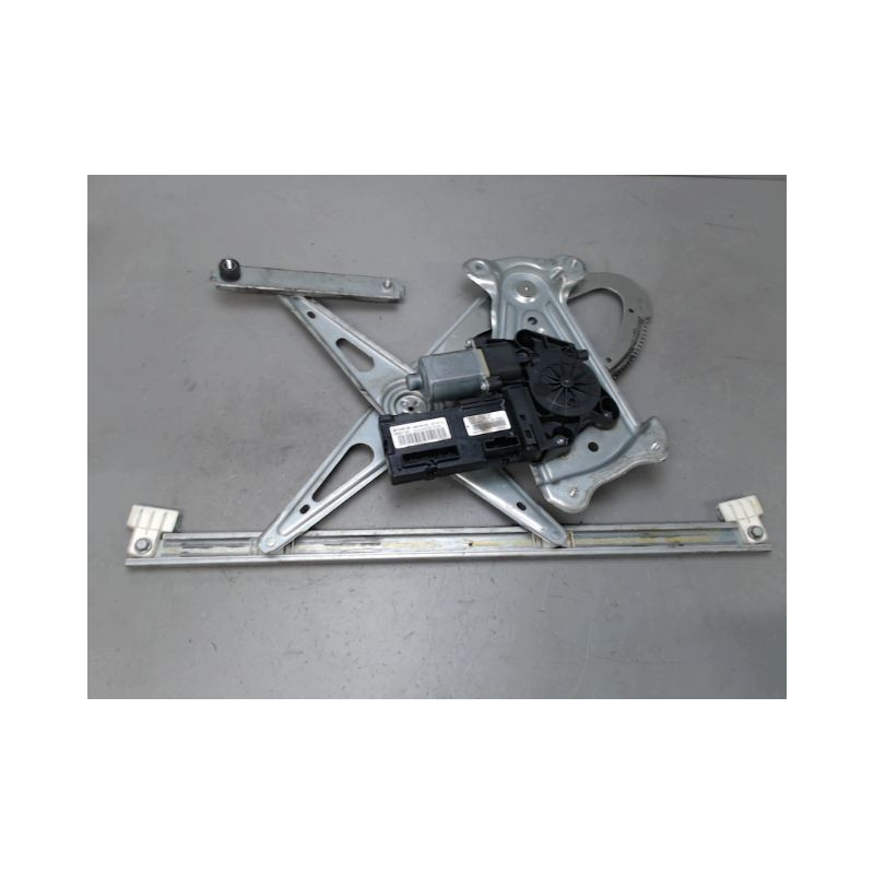 MECANISME LEVE-GLACE AVANT GAUCHE RENAULT MEGANE