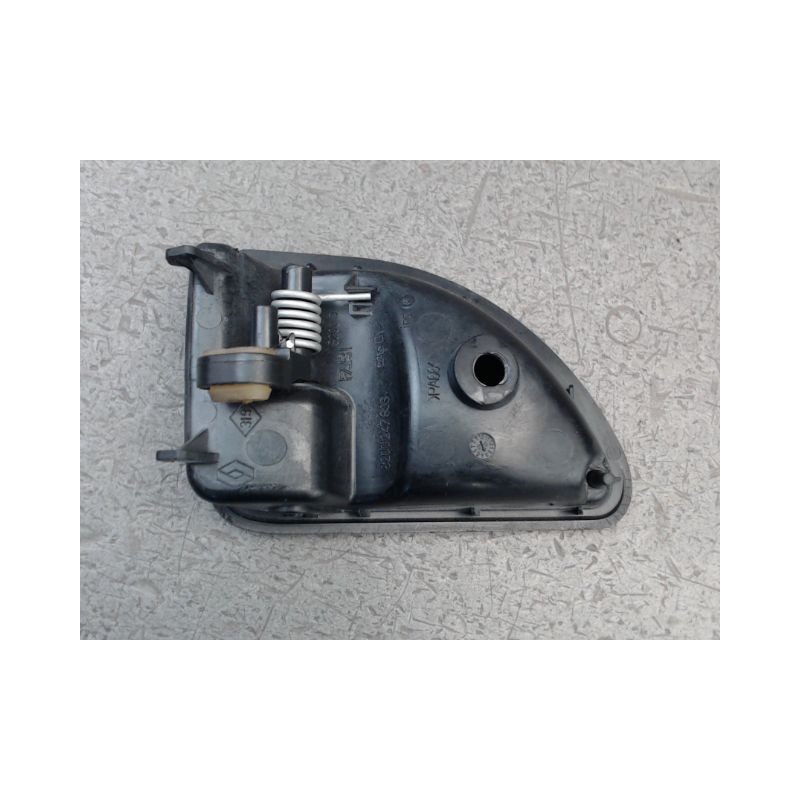 POIGNEE INTERIEURE PORTE AVANT DROIT RENAULT KANGOO