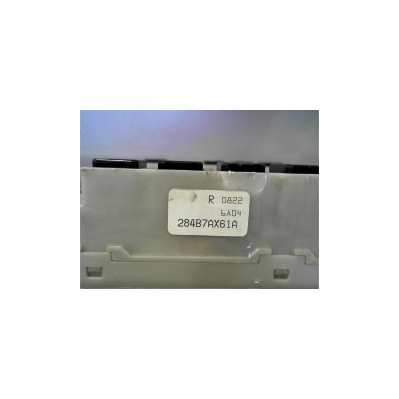BOITE A FUSIBLES NISSAN NOTE 06-09