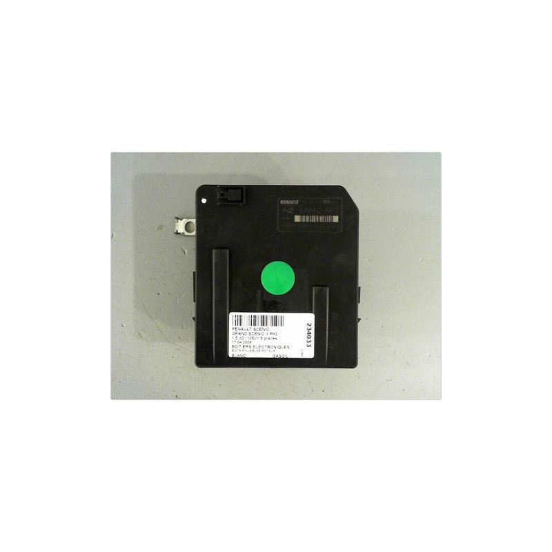 BOITE A FUSIBLES RENAULT GRAND SCENIC II PH2 06-09