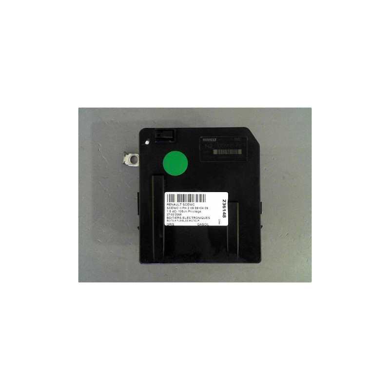 BOITE A FUSIBLES RENAULT SCENIC II PH.2 06-09