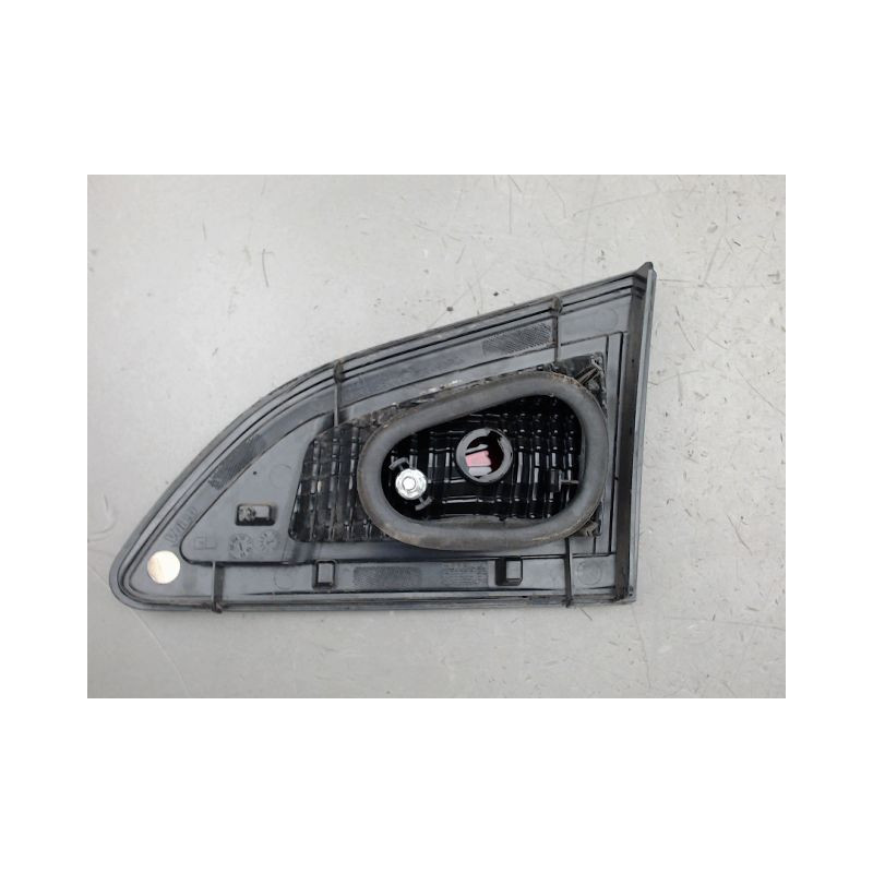 FEU ARRIERE INTERIEUR GAUCHE RENAULT MEGANE