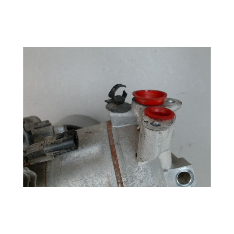 COMPRESSEUR AIR CONDITIONNE RENAULT CLIO