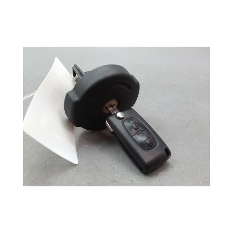 BOUCHON RESERVOIR A CARBURANT PEUGEOT 3008 BREAK I Phase 1 2009-2013