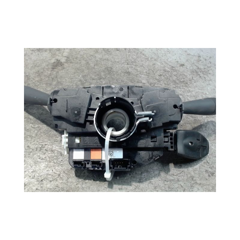 BLOC COMMODOS PEUGEOT 208