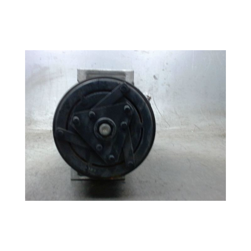 COMPRESSEUR AIR CONDITIONNE RENAULT CLIO
