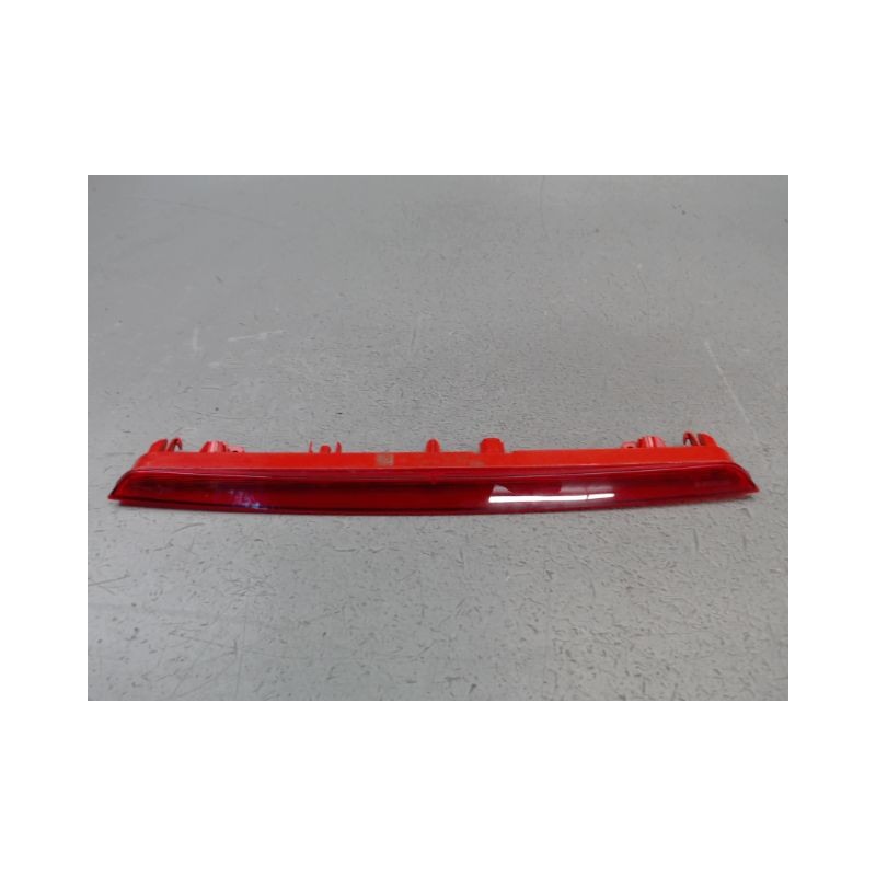 FEUX STOP SUPPLEMENTAIRE RENAULT CLIO
