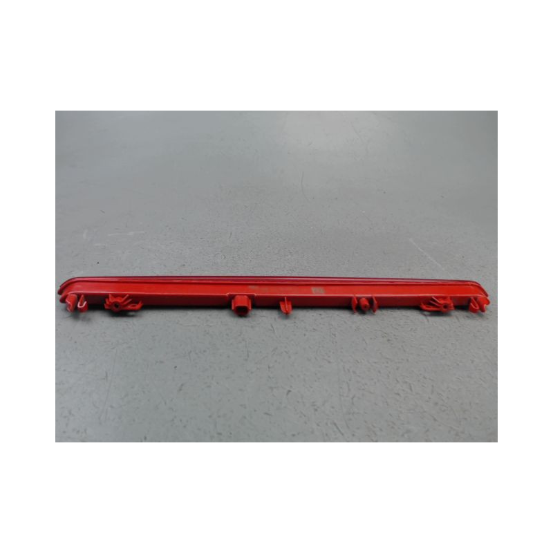 FEUX STOP SUPPLEMENTAIRE RENAULT CLIO