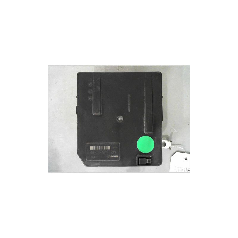BOITE A FUSIBLES RENAULT SCENIC II PH.2 06-09