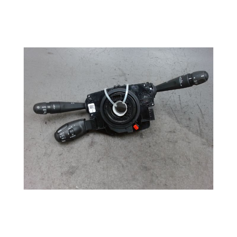 BLOC COMMODOS PEUGEOT 208
